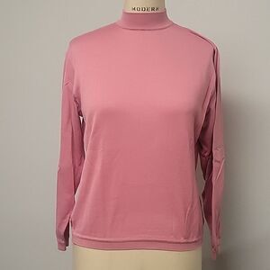 St. Croix rose colored mock neck. Size M. Made in the USA.